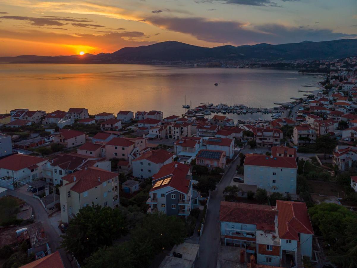 Villa Mihaela Trogir Exterior photo